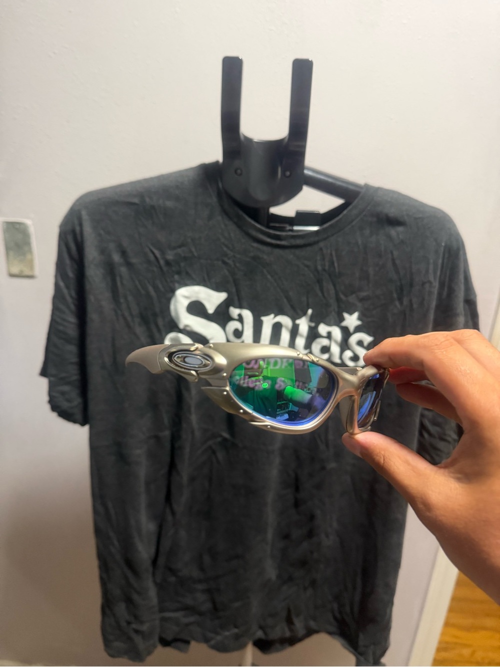 Silver Frame Sunglasses with Green Mirrored Lenses Oakleys